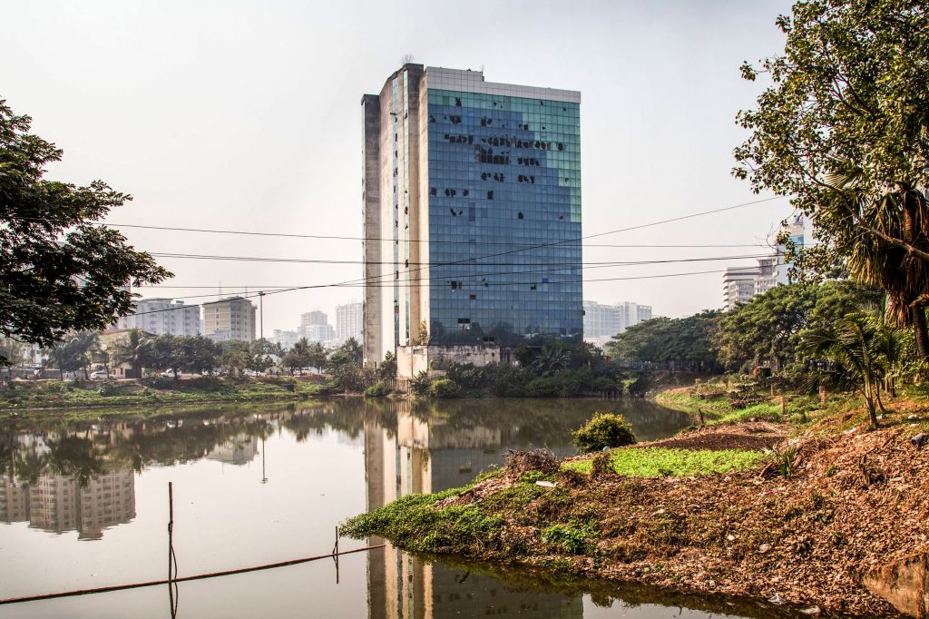 Bangladesh tears down building seen as symbol of corruption