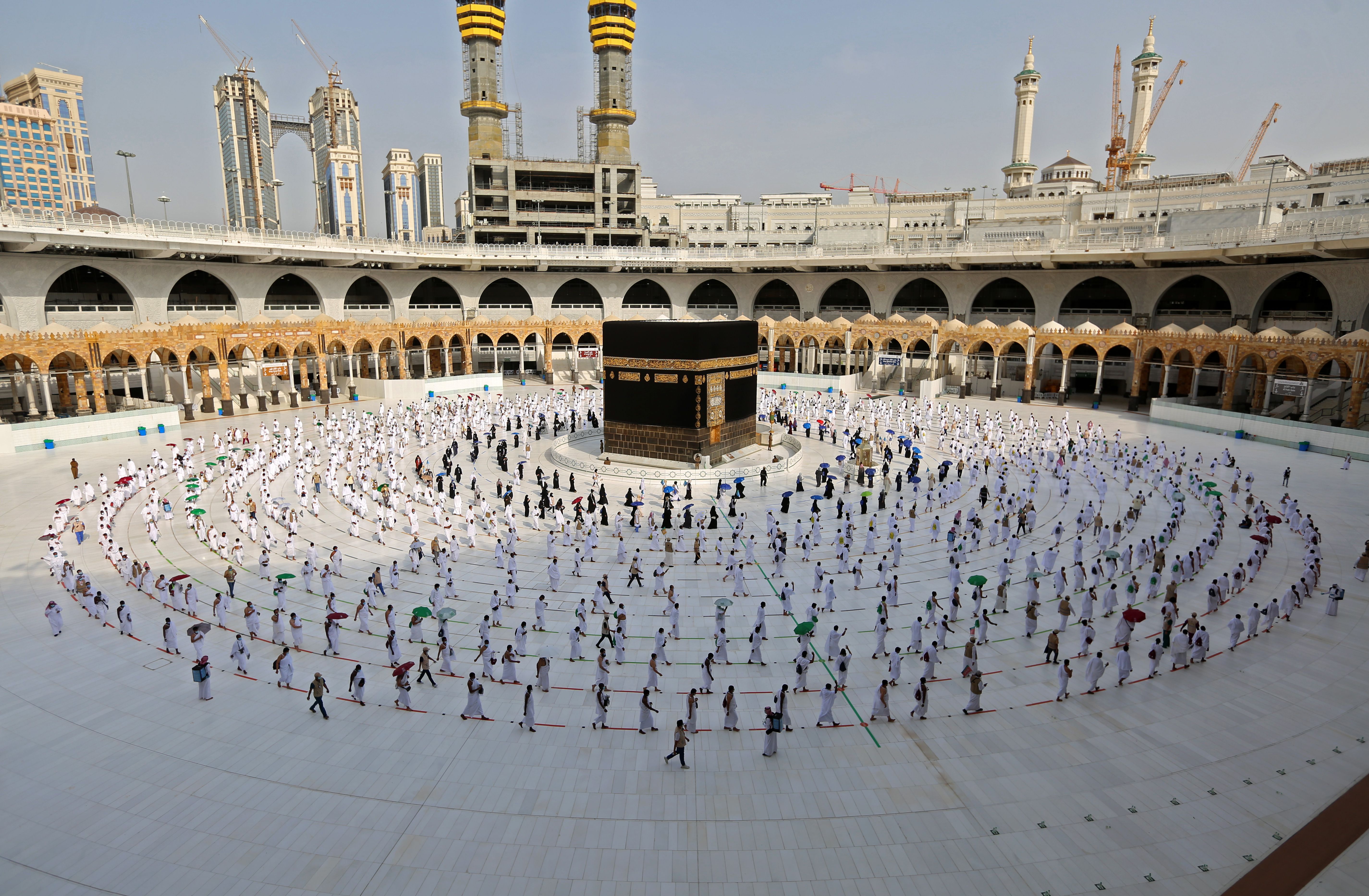 Прямой эфир мекка кааба. Аль-харам в Мекке. Саудовская Аравия Мекка хадж. Масджид Аль харам 2020. Заповедная мечеть (Масджид Аль-харам) в Мекке.